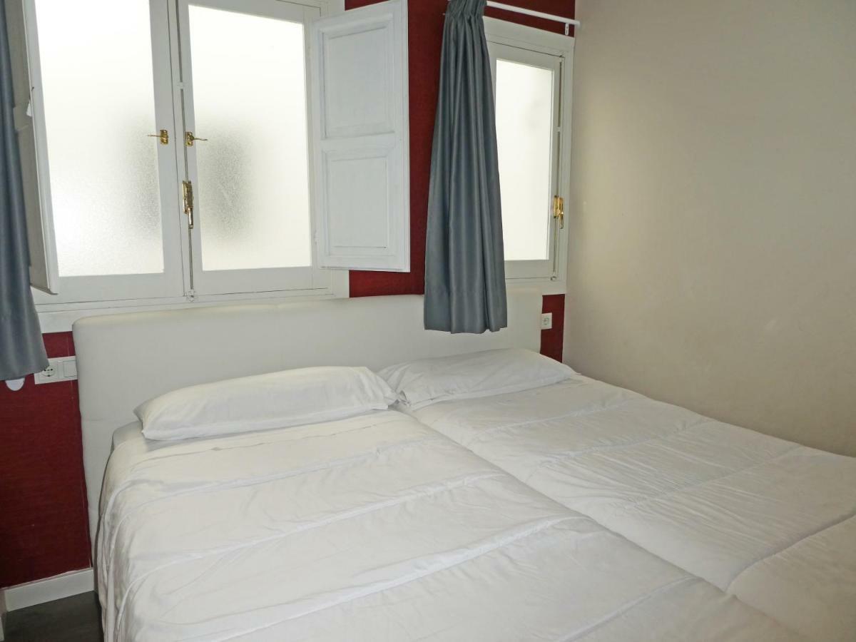 Apartamentos Valentina Deluxe 3000 Grenade Extérieur photo